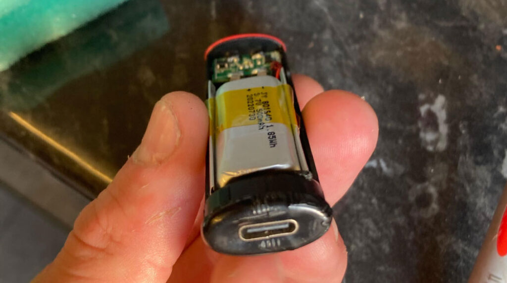 Disposable vape batteries
