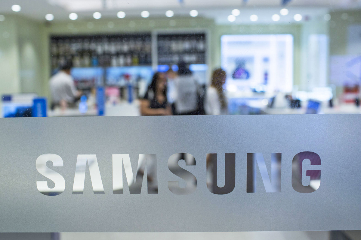 Samsung’s Electronic Cigarette Battery Case